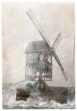 Moulin à vent (Avesnes-le-Comte)
